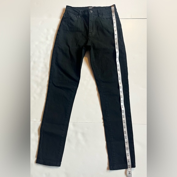 BDG Urban Outfitters Black Twig High-Rise Cropped Women’s Jeans Sz 25 - Picture 4 of 14